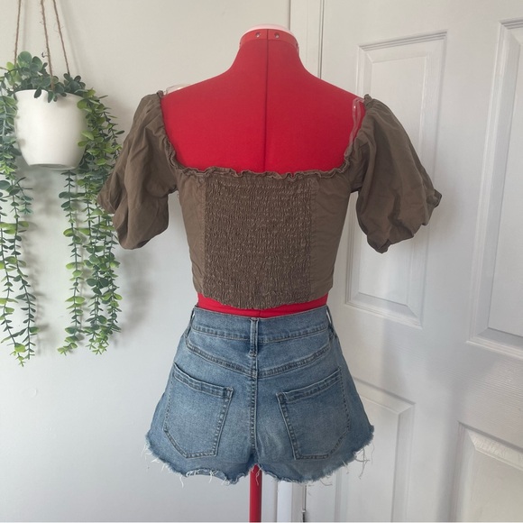 I.AM.GIA | Alya Army Green Puff Sleeve Corset Tie Front Cropped Top - Picture 4 of 9